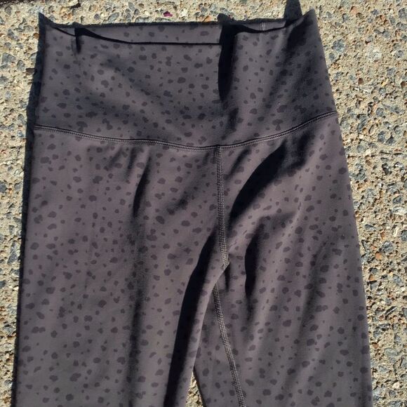 VUORI Leggings Gray Elm Dot Studio Seamless Moisture Wicking Gym - Picture 7 of 9